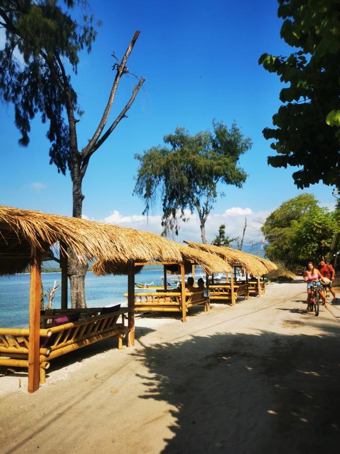 Abdi Fantastik Bed & Breakfast Gili Air Exterior photo