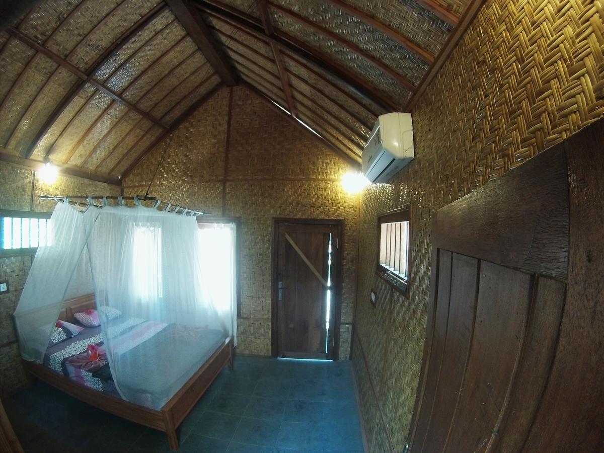 Abdi Fantastik Bed & Breakfast Gili Air Exterior photo