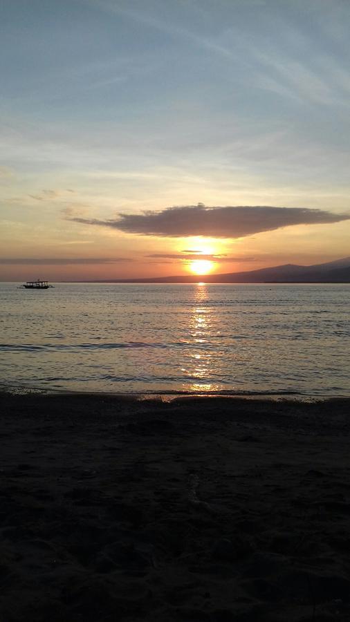 Abdi Fantastik Bed & Breakfast Gili Air Exterior photo